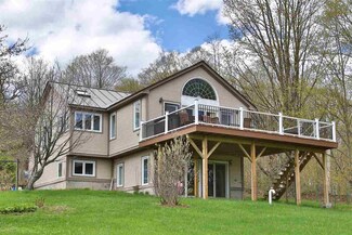23 Poor Farm Rd, Hartland, VT 05048