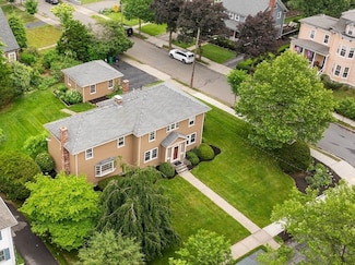 87 Fair Oaks Ave, Newtonville, MA 02460
