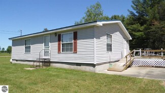 480 3rd St, Lupton, MI 48635