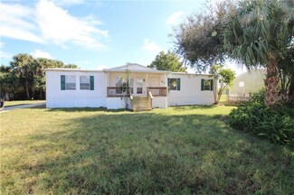 1214 Click Dr, Moore Haven, FL 33471