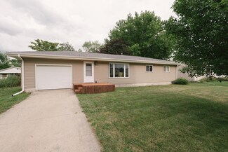 1923 8th St, Nevada, IA 50201