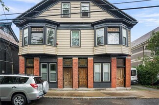 16 Liberty St, Newport, RI 02840