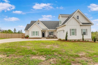 3725 Elysian Fields Dr, Saraland, AL 36571
