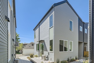 8471 Seward Park Ave S, Seattle, WA 98118