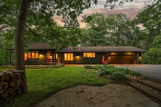 3 Mallard Ln, Saint Paul, MN 55127