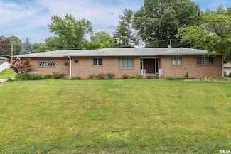 1427 35th Ave, Rock Island, IL 61201