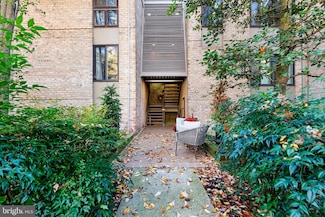 110 Cross Keys Rd Unit F, Baltimore, MD 21210