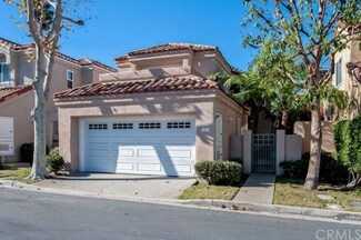 89 Pelican Ct, Newport Beach, CA 92660