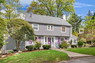 11 Stony Brae Rd, Newton Highlands, MA 02461
