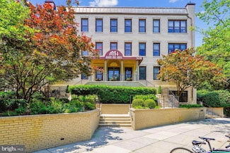 2630 Adams Mill Rd NW Unit 302, Washington, DC 20009