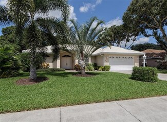 577 Park Estates Square, Venice, FL 34293