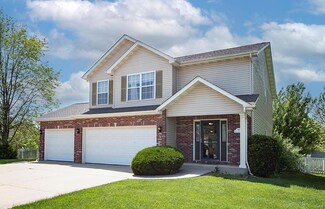 706 Moorland Cir, Mascoutah, IL 62258