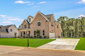 1370 Reda Dr, Clarksville, TN 37042