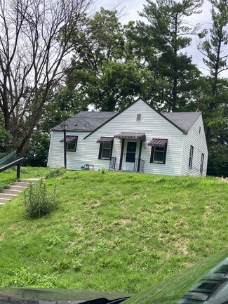 512 Oakland Dr, Council Bluffs, IA 51503