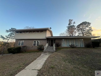 18 Pine Hill Cir, Texarkana, AR 71854