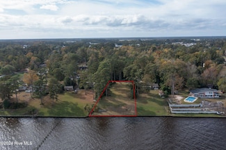 2108 Neuse Cliffs, New Bern, NC 28560