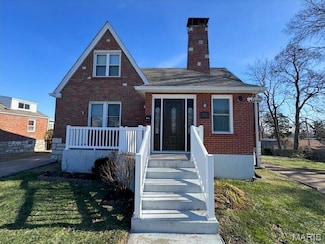 9012 Eden Ave, Saint Louis, MO 63123