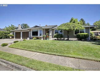 302 SW Riverview Ave, Gresham, OR 97080