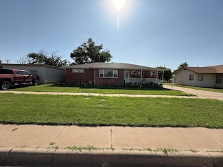 209 N Bowie Ave, Tulia, TX 79088