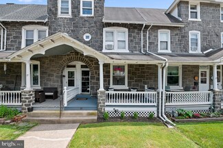 19 S 4th St, Perkasie, PA 18944