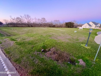 5318 Belvedere Dr E, Youngsville, LA 70592
