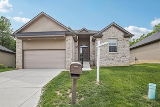 607 Shadow Brooke Ln, Tecumseh, MI 49286