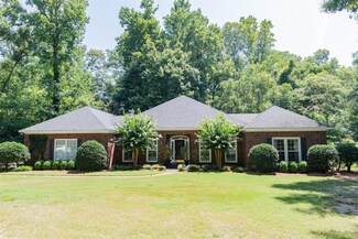 42 Berkeley Rd, Selma, AL 36701