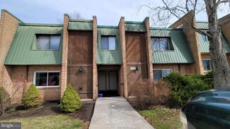 1511 Meadowview Ln, Mont Clare, PA 19453