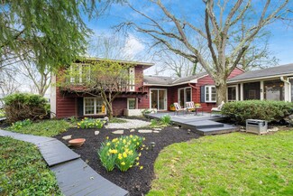 1040 Larkstone Dr, Columbus, OH 43235