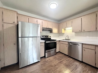 132 North St Unit 10, Newton, MA 02460