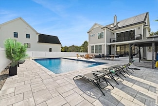 116 Indian Ln, Canton, MA 02021
