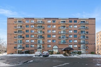 200 Locust St Unit 301, Lynn, MA 01904