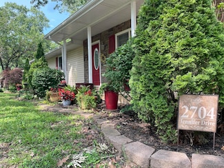 2704 Jennifer Dr, West Plains, MO 65775