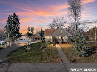 2016 19th St NW, Rochester, MN 55901