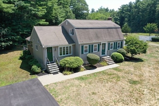 8 Station St, Pembroke, MA 02359