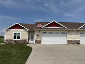103 Sandstone St NE, Devils Lake, ND 58301