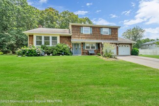 30 High Ridge Rd, Howell, NJ 07731