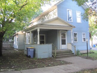 758 California St NW, Grand Rapids, MI 49504