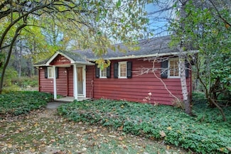 65 South Rd, Chester Twp., NJ 07930