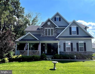 2105 Devon Ln, Pennsburg, PA 18073