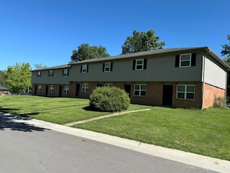 4521 W Bellview Dr, Columbia, MO 65203