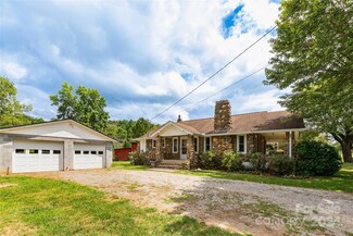 4221 Pisgah Dr, Canton, NC 28716