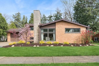 440 E Atwater Ave, Elmhurst, IL 60126