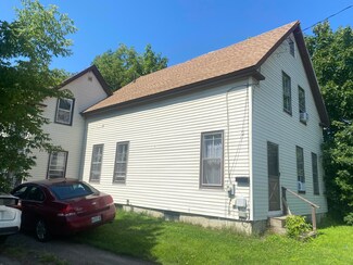 77 Main St, Fairfield, ME 04937