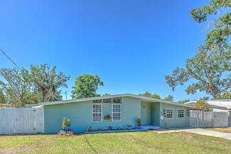 505 Hedge Row Rd, Brandon, FL 33510