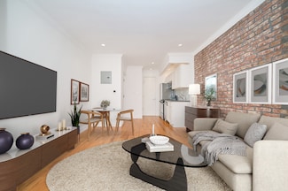 310 E 83rd St Unit 4A, New York, NY 10028