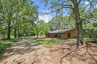 22345 Sutter Ln, Zachary, LA 70791