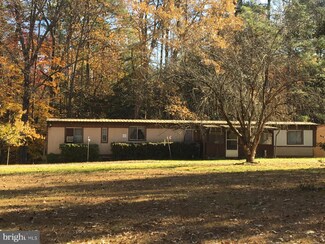 14064 Sutton Ln, Ruther Glen, VA 22546