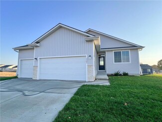1505 E Girard Ave, Indianola, IA 50125