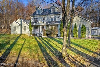 126 Talon Dr, Tannersville, PA 18372